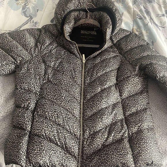 Micheal kors leopard print jacket worn one time size xl - Picture 3 of 3